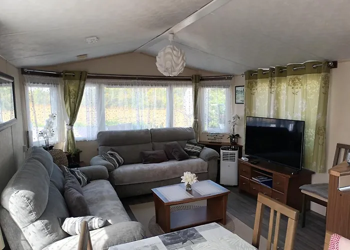 La Chanterie Agreable Mobil-Home Residentiel Normand