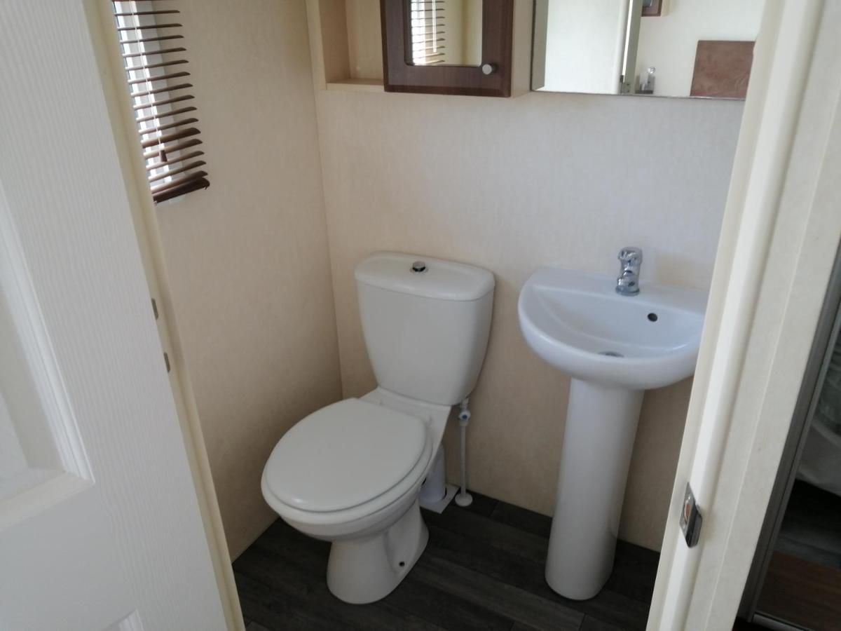 La Chanterie Agreable Mobil-home Residentiel Normand Campsite